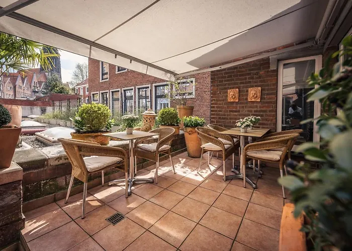 Hotel Busche Am Dom 3*